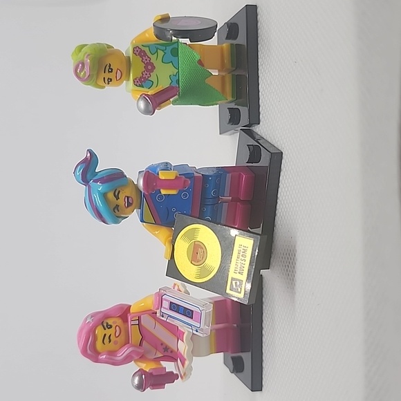 LEGO Movie Hula Hawaii Girls Rock Band custom pad printed - Picture 2 of 13
